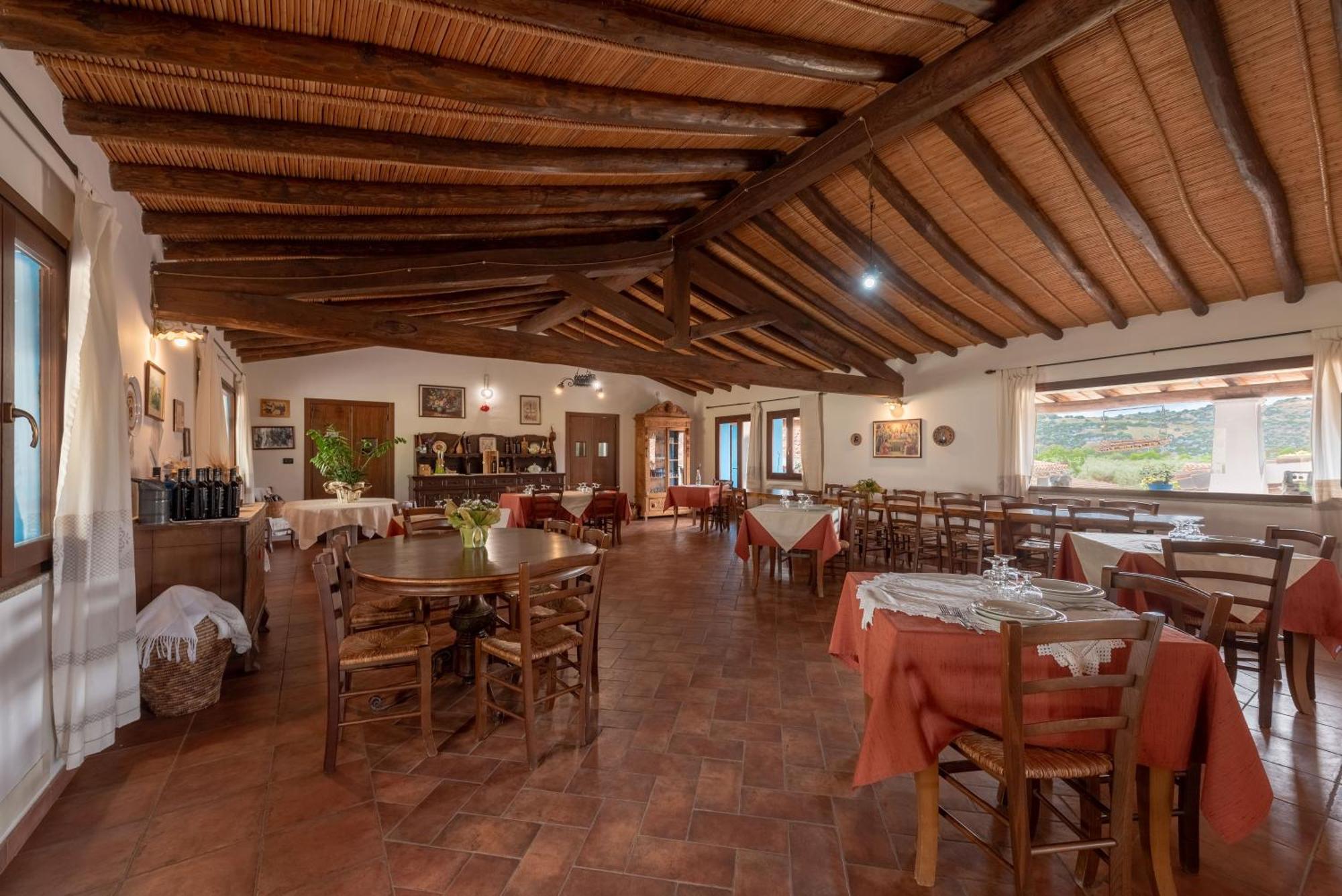 Tenuta Don Ballore Galtellì Eksteriør bilde